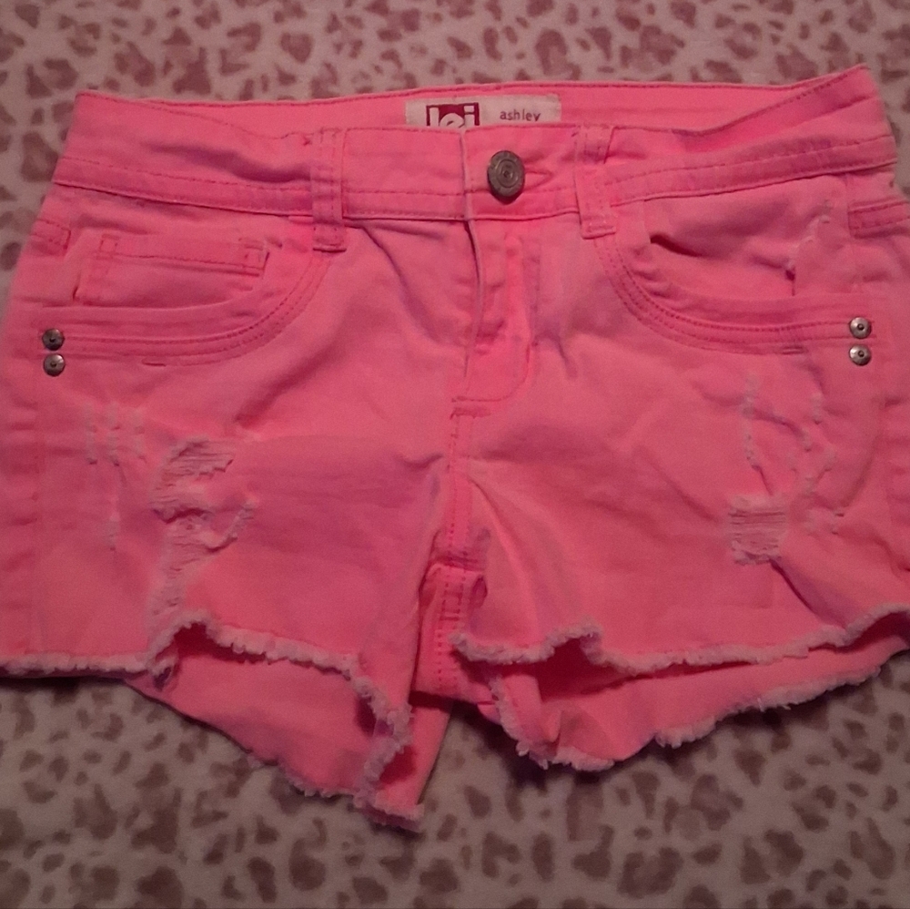 LEI Women's Bright Pink Jean Shorts